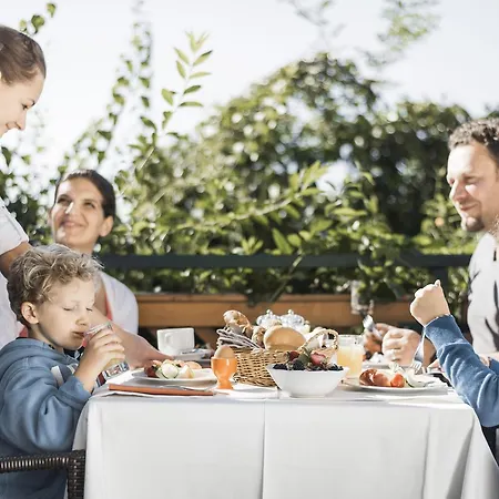 Hotell Ballonhotel 4*